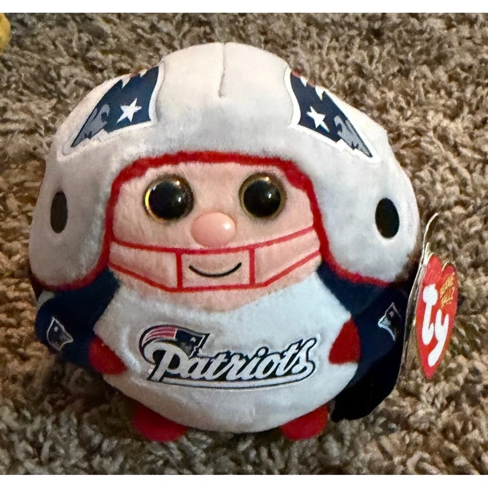 TY NFL New England Patriots Bennie Ballz Plush Ball